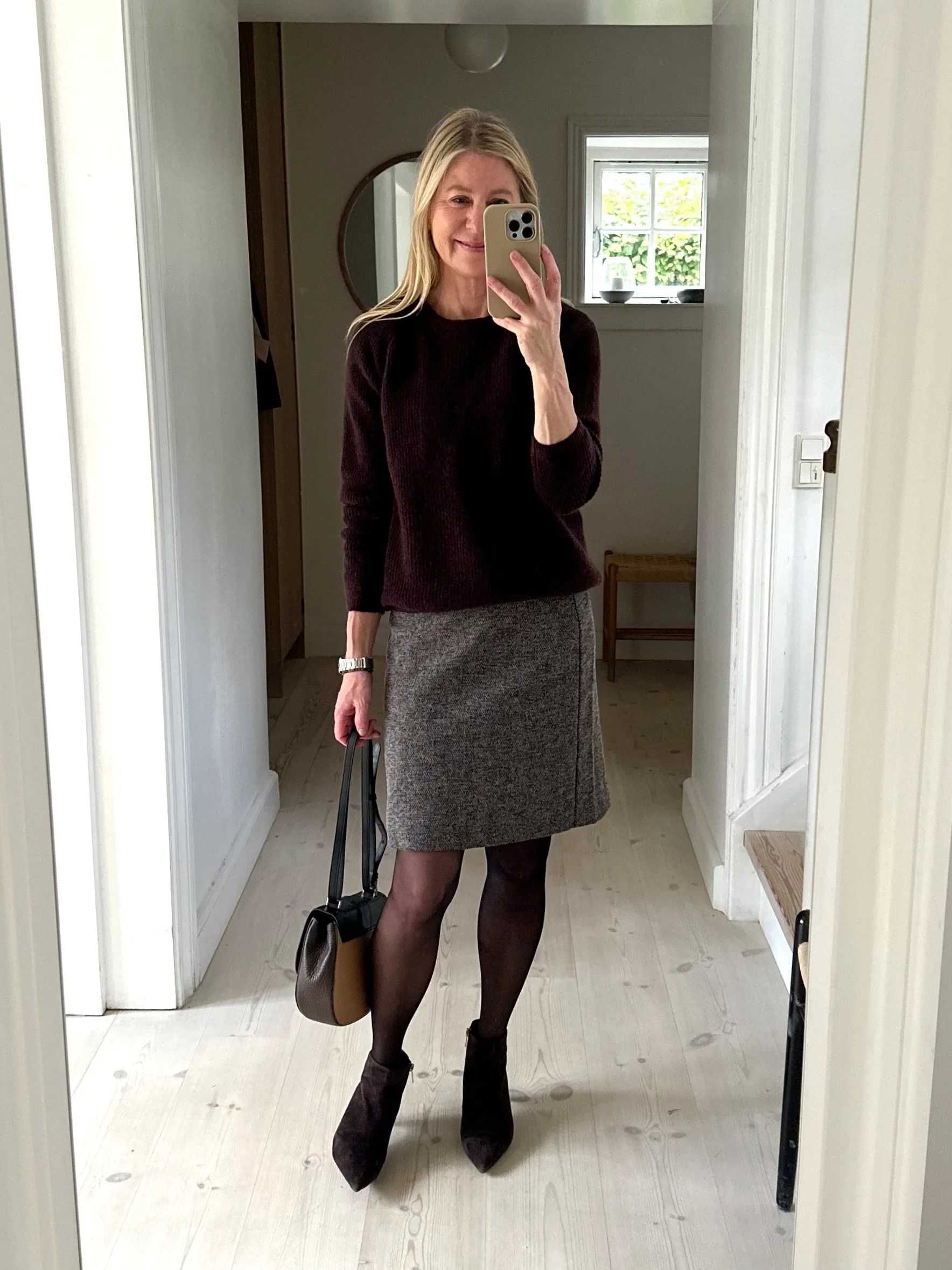 Urban Pioneers Betzy Sweater Fudge (bordeaux) - Image 3