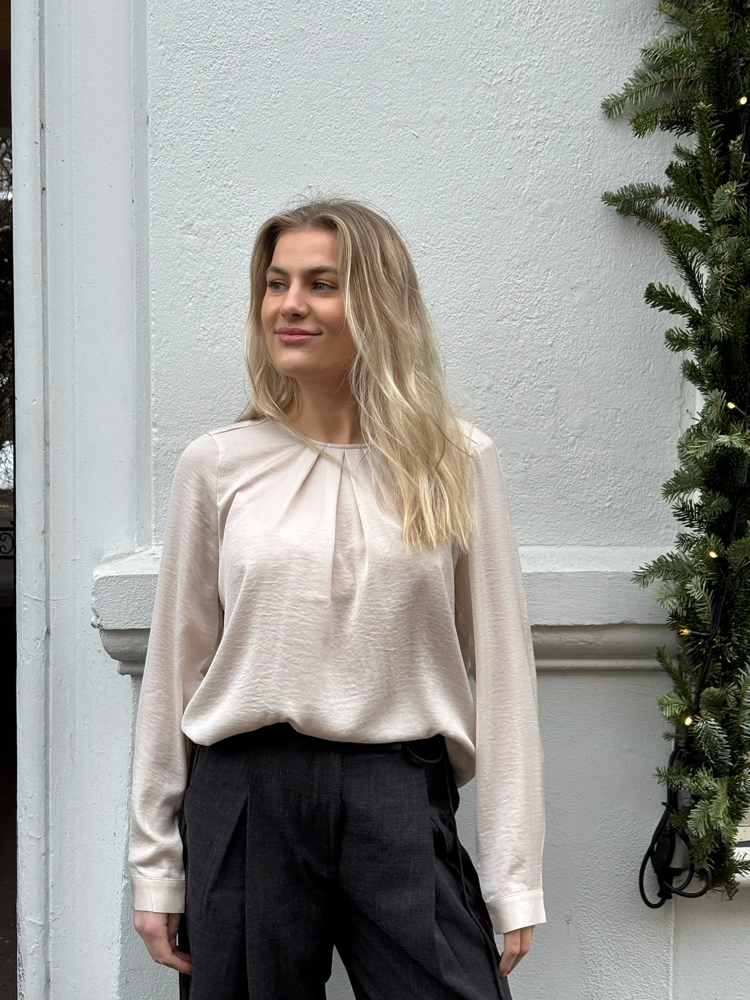 Inwear DotaIW Pleat Blouse French Nougat - Image 6