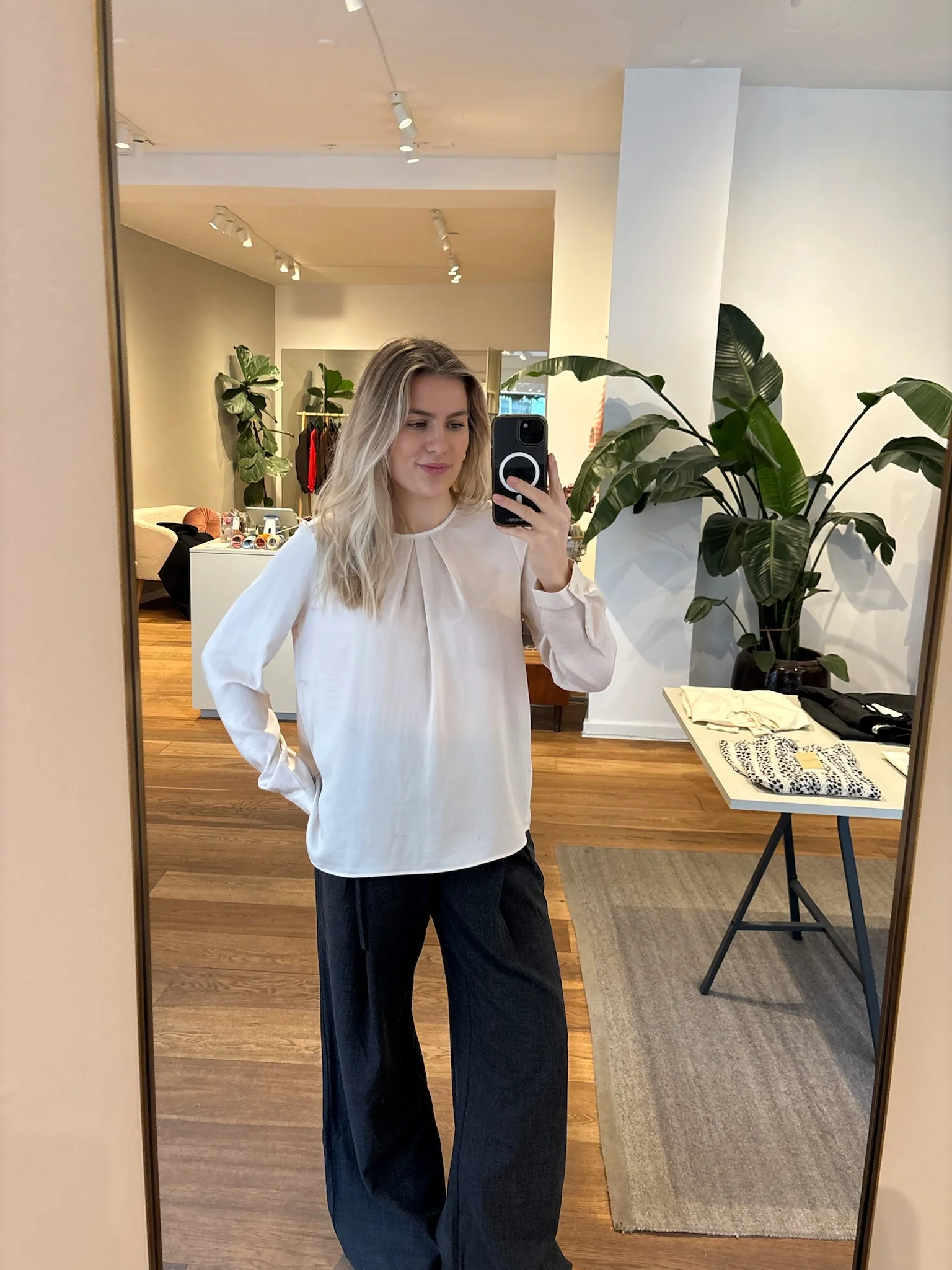 Inwear DotaIW Pleat Blouse French Nougat - Image 7