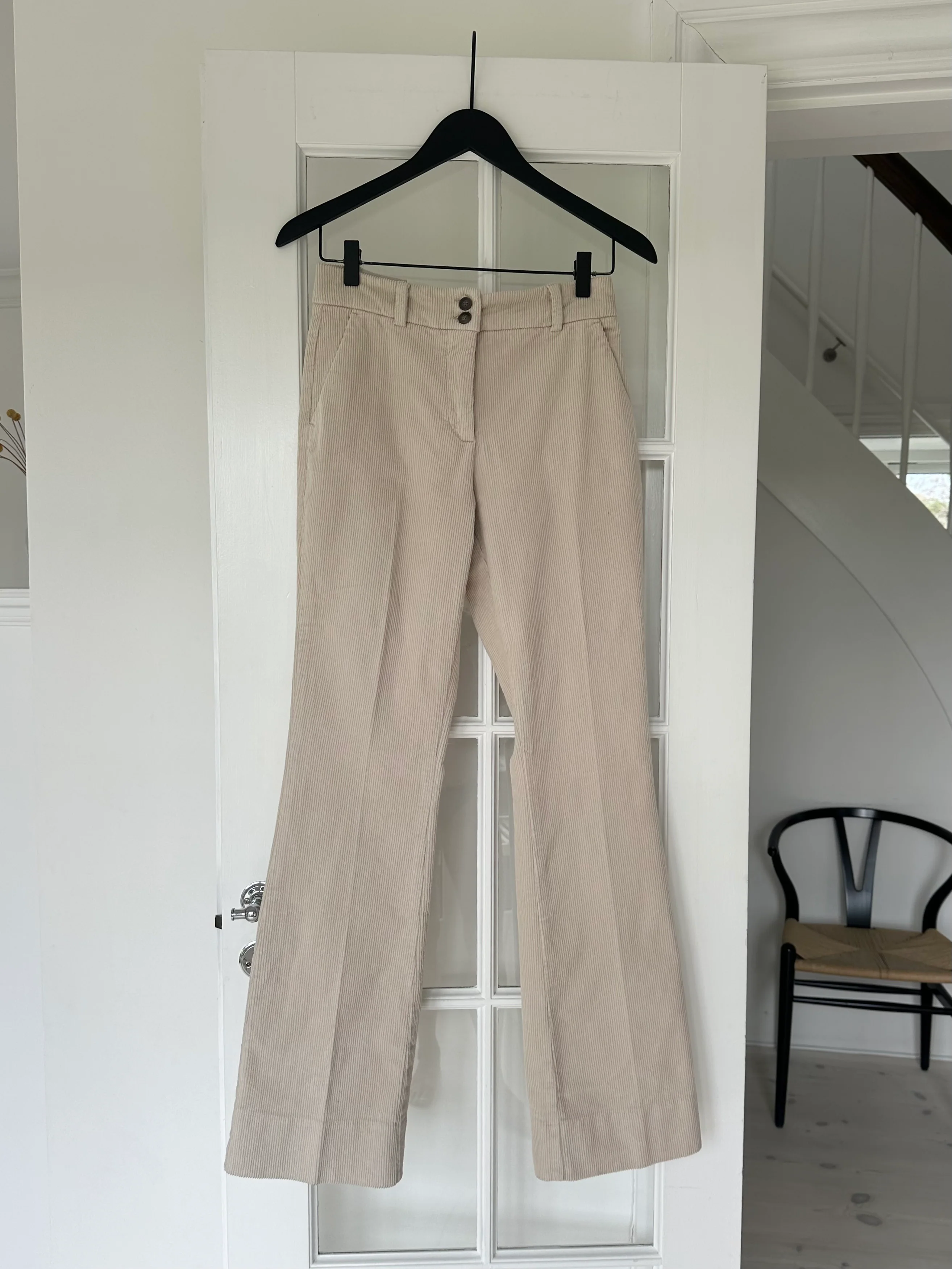 Five Units ClaraFV Winter White Corduroy - Image 3