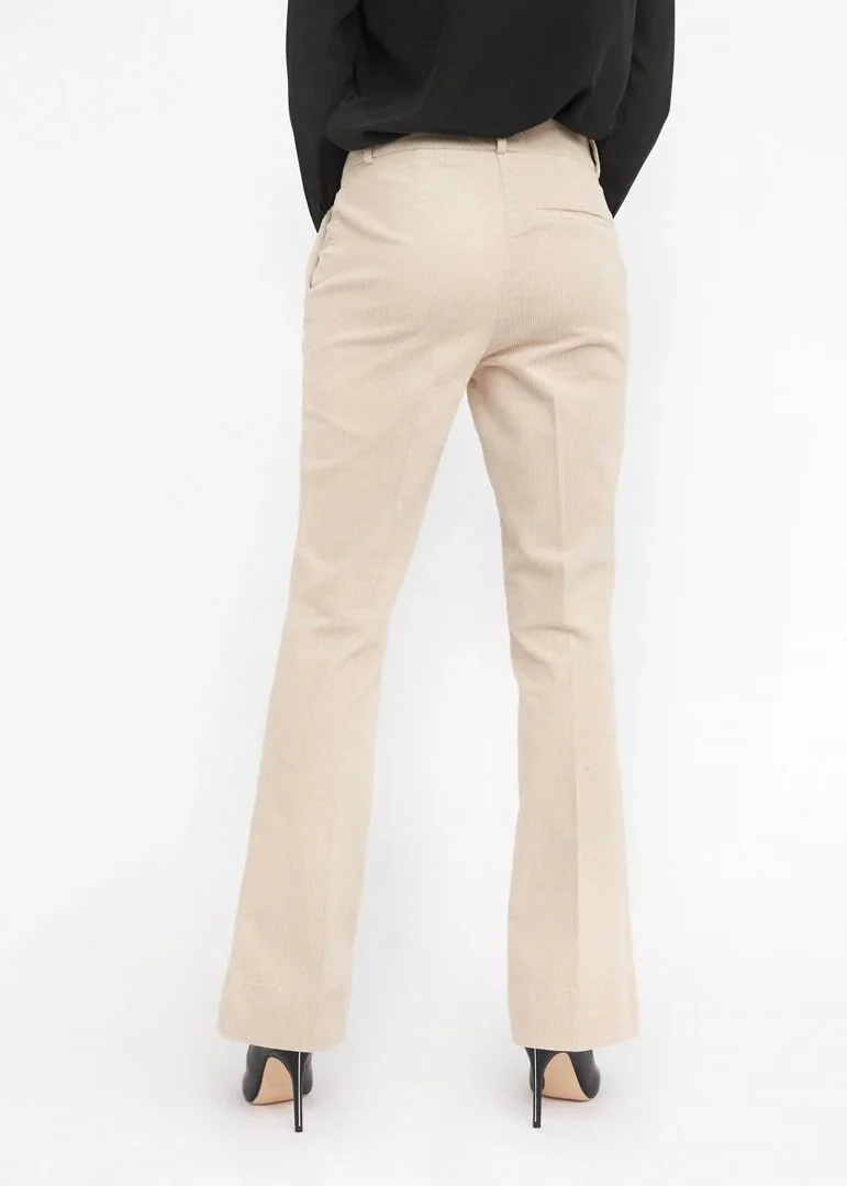 Five Units ClaraFV Winter White Corduroy - Image 6