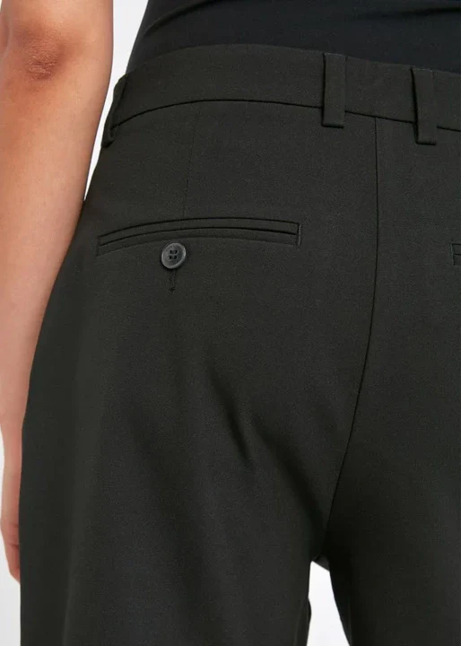 Five Units Malou Shorts Black - Image 5