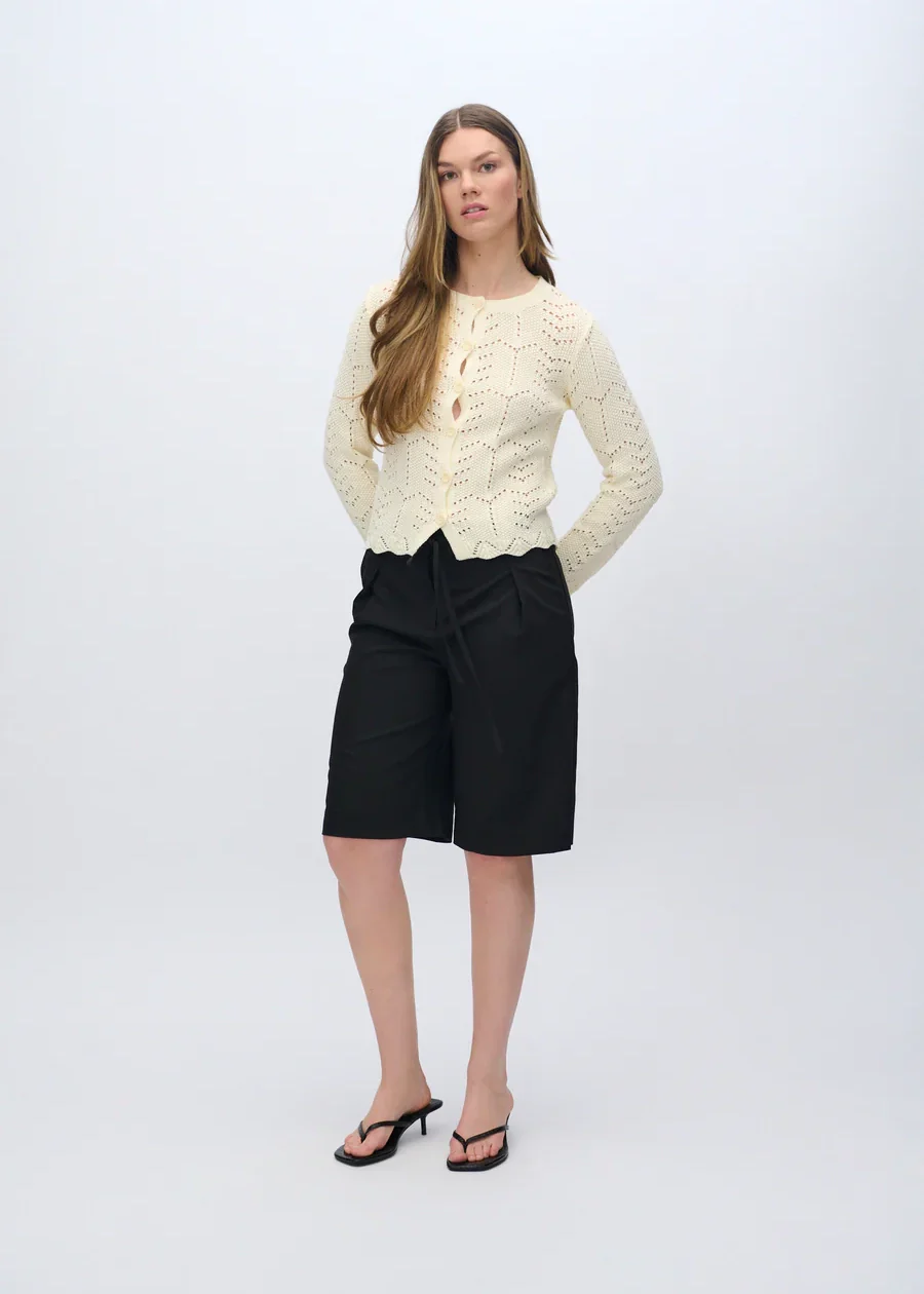 Moves Haven shorts black - Image 5