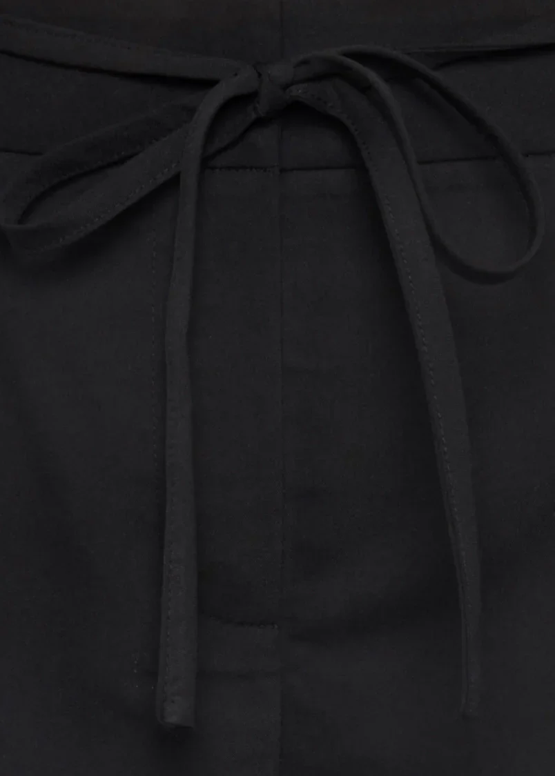 Moves Haven shorts black - Image 9