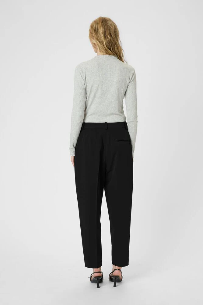 Karen by Simonsen KBRo Solid Milano Pants Carrot Meteorite (black) - Image 2