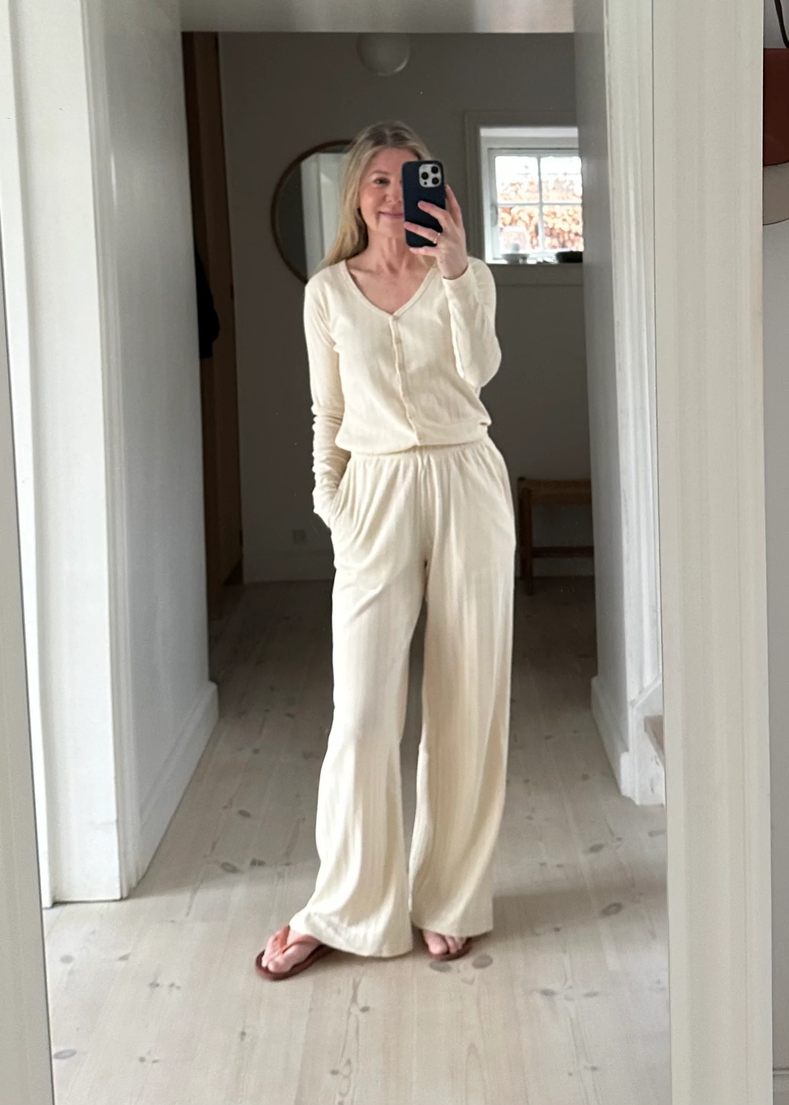 La Rouge Lene Pointelle set off White - Image 4