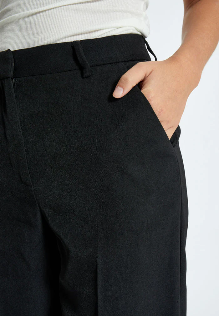 Minus MSLivina Straight Leg Pant Black - Image 4
