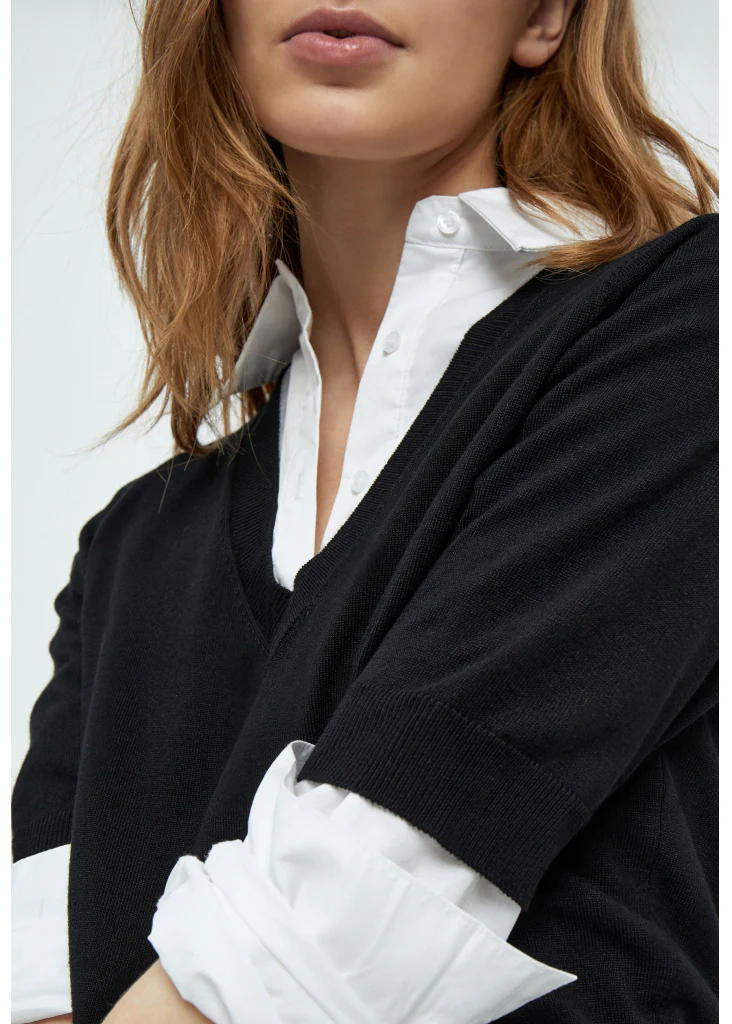 MSMilla V-Neck Knit Tee black - Image 6