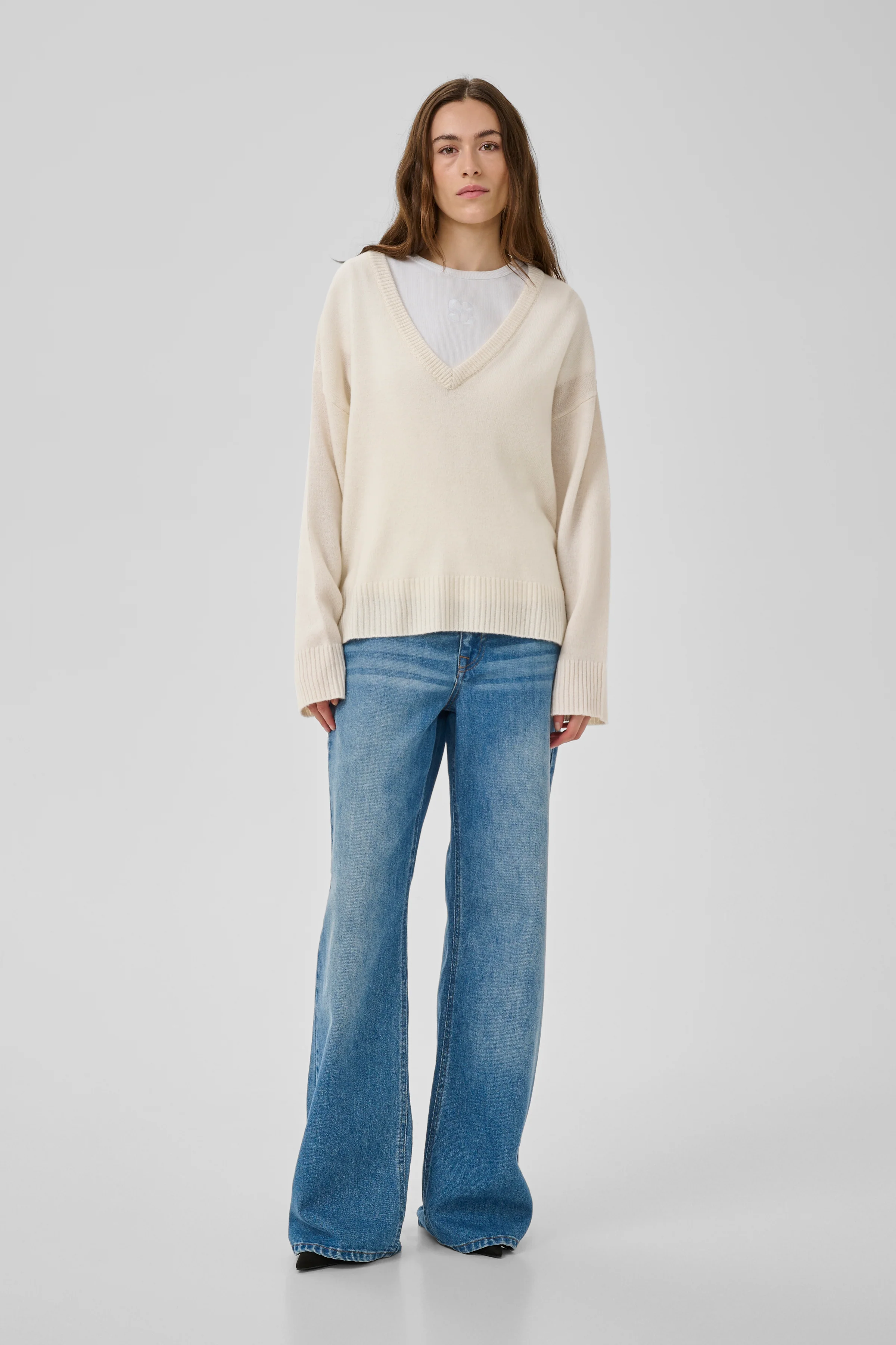 My Essential Wardrobe MWHuxi V-Neck Knit Pullover off-white - Image 2