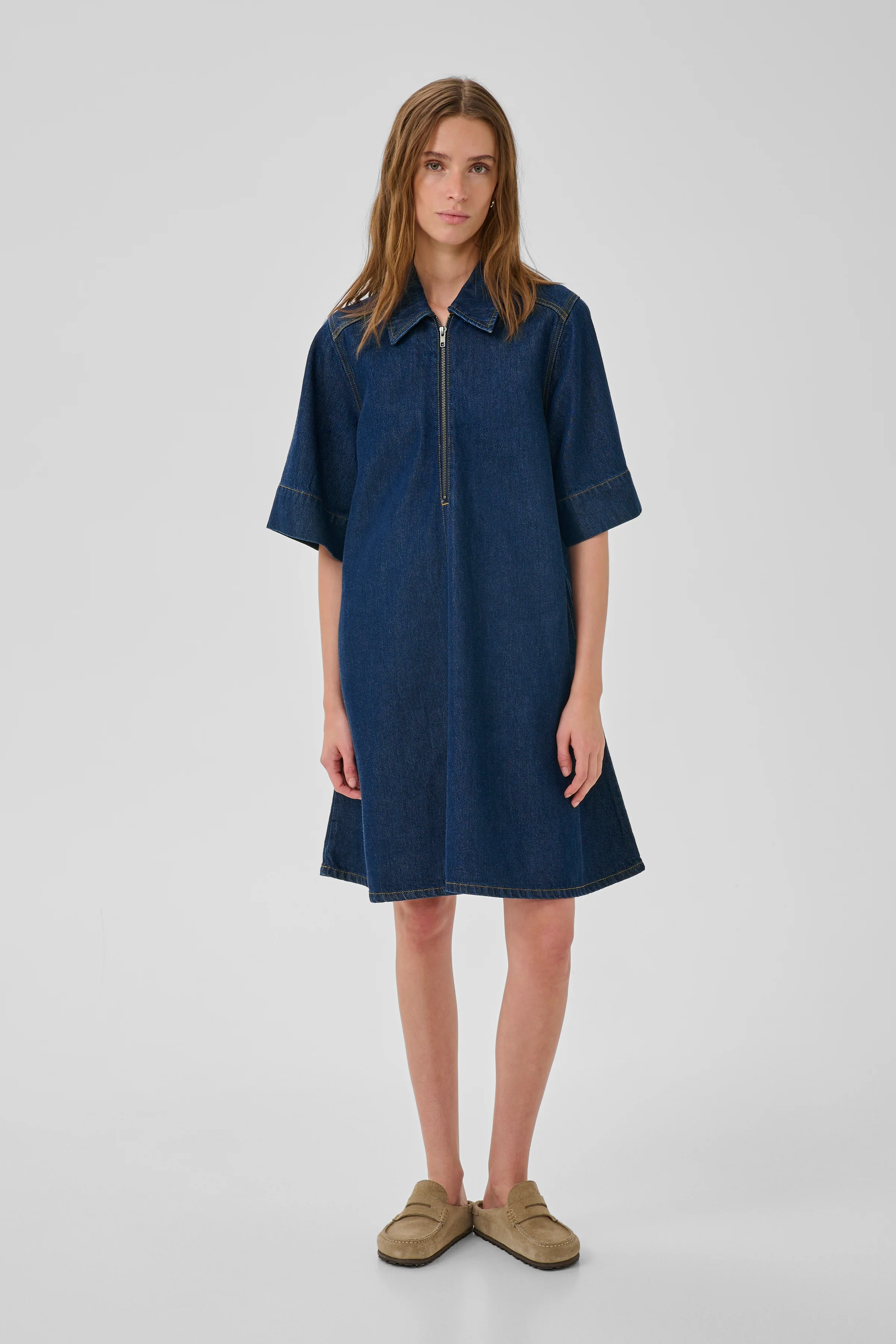 My Essential Wardrobe MWMalo 181 Short ZipDress Dark Blue Un-Wash - Image 2