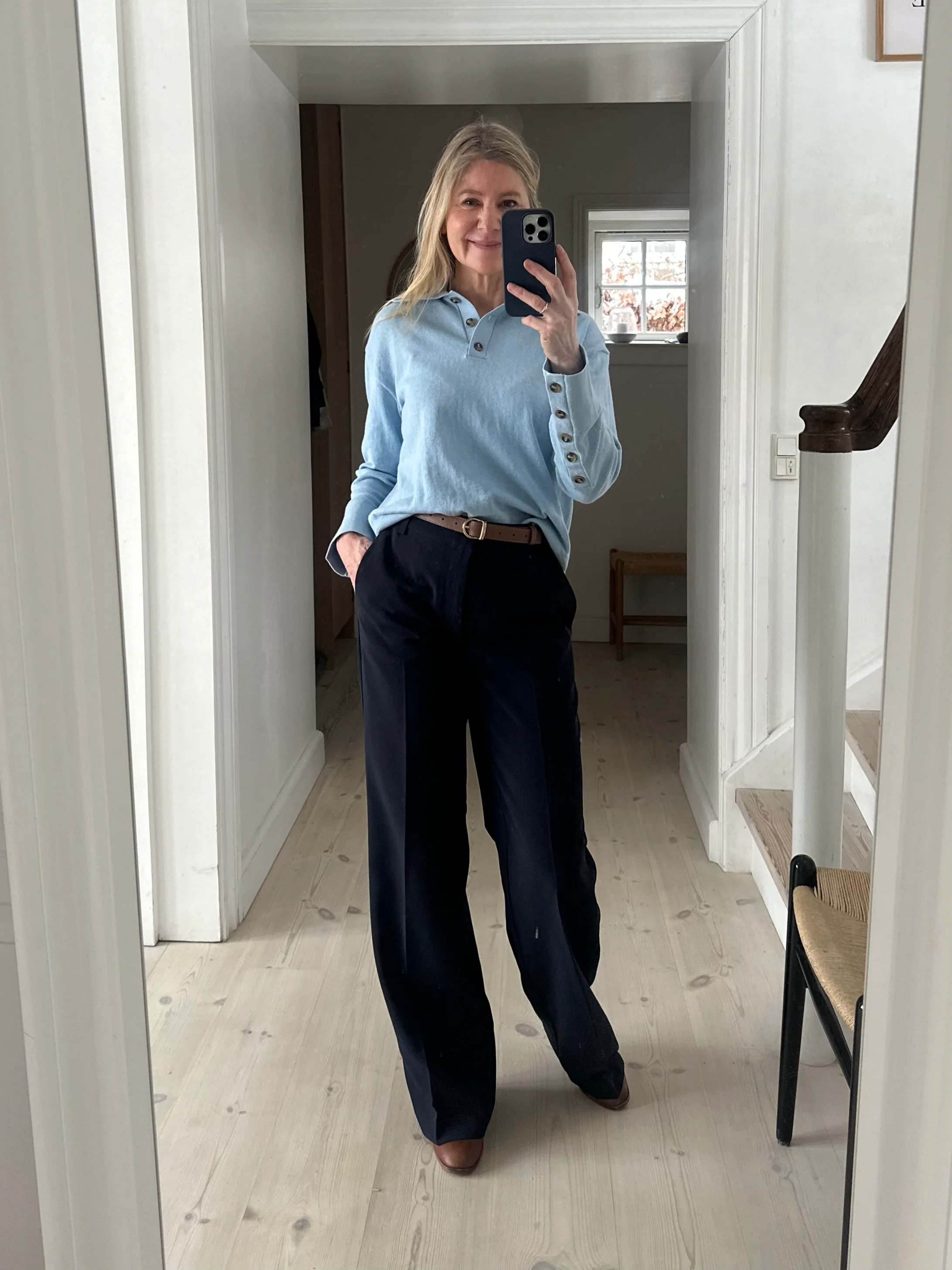 My Essential Wardrobe 29 The Tailored Pant dark blue - Image 5