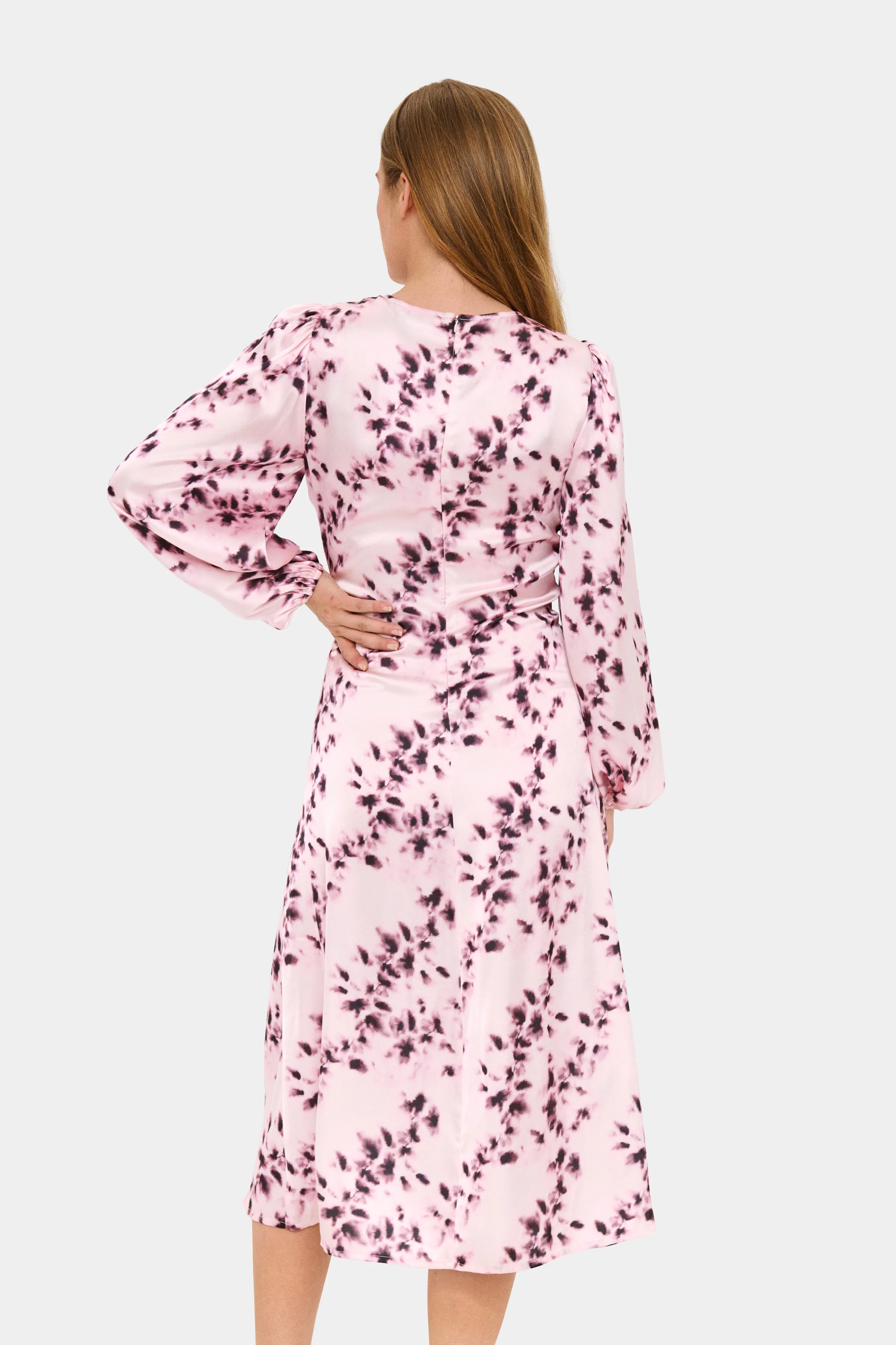 Saint Tropez NellaSZ Dress Pale Lilac Mist Blooms - Image 6