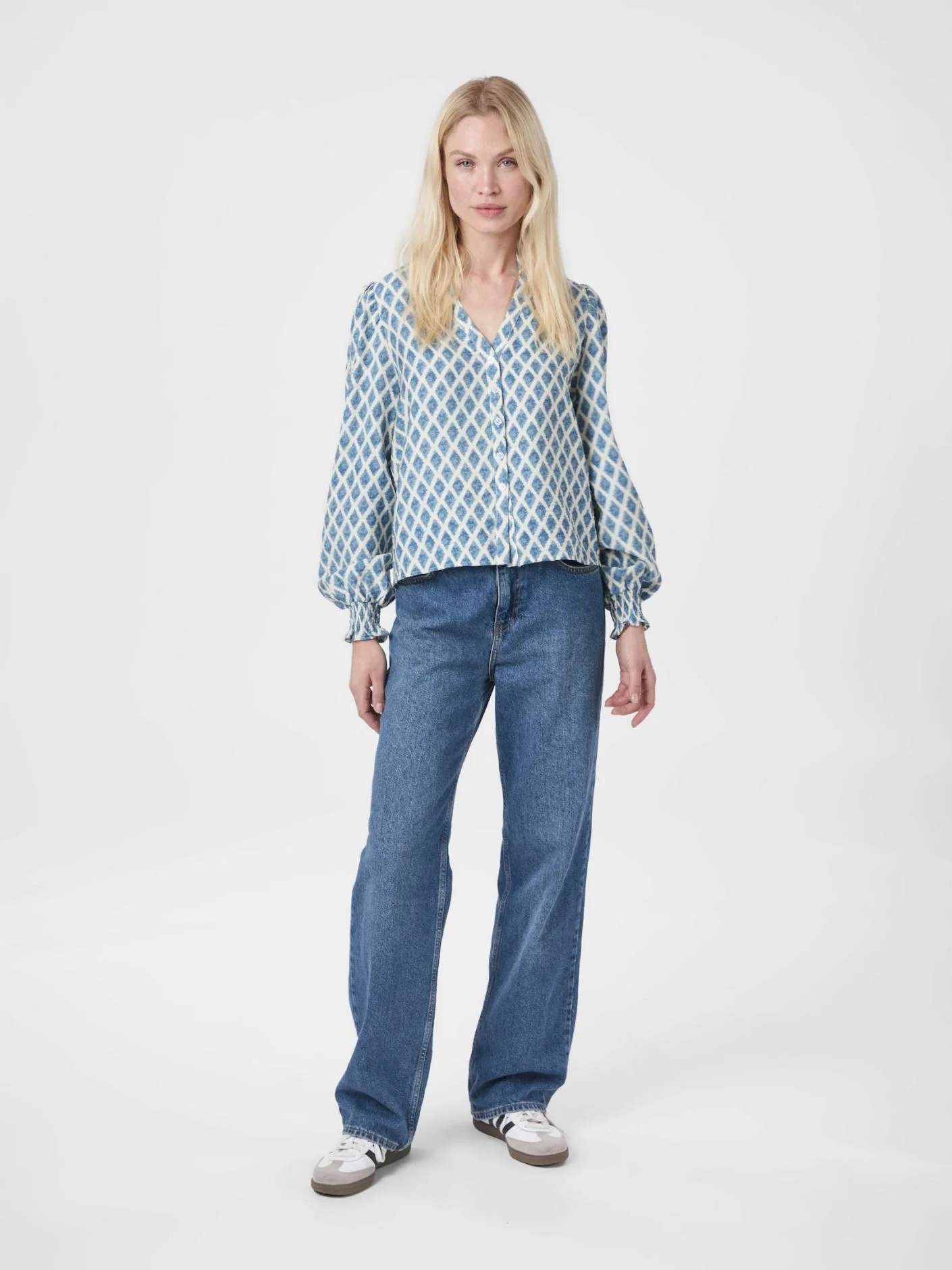 Neo Noir Delsie Print Blouse smoke blue - Image 3