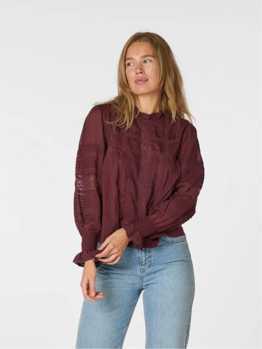 Neo Noir Ebba S voile bluse burgundy - Image 3