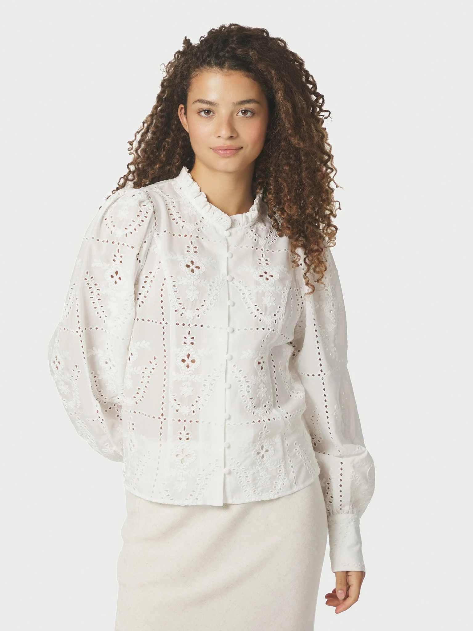 Neo Noir Gilda Embroidery Blouse White - Image 5