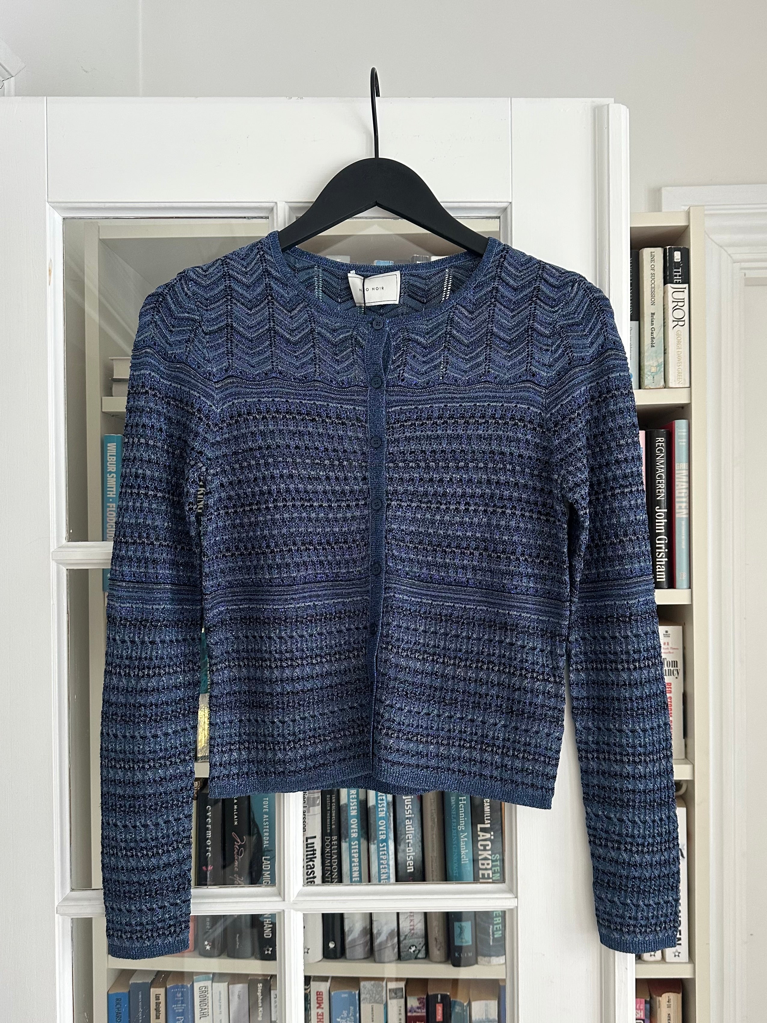 Neo Noir Gini Chevron Knit Cardigan Navy - Image 4