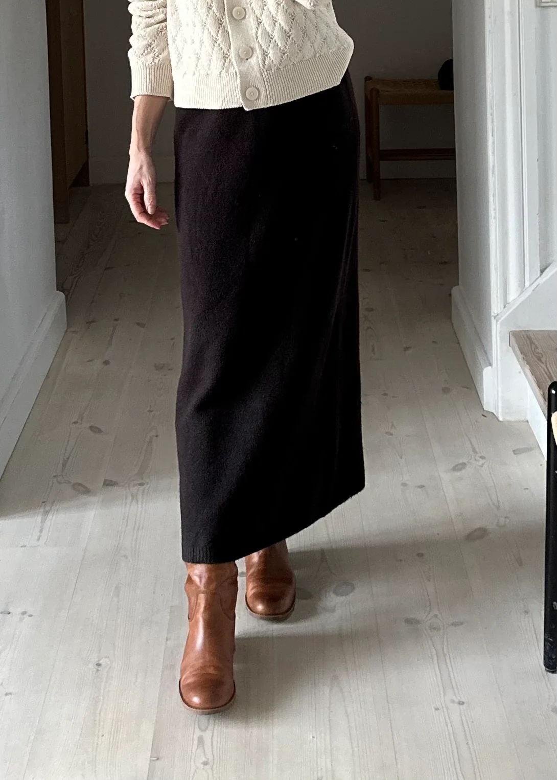 Neo Noir Hynne Knit Skirt Dark Brown - Image 3