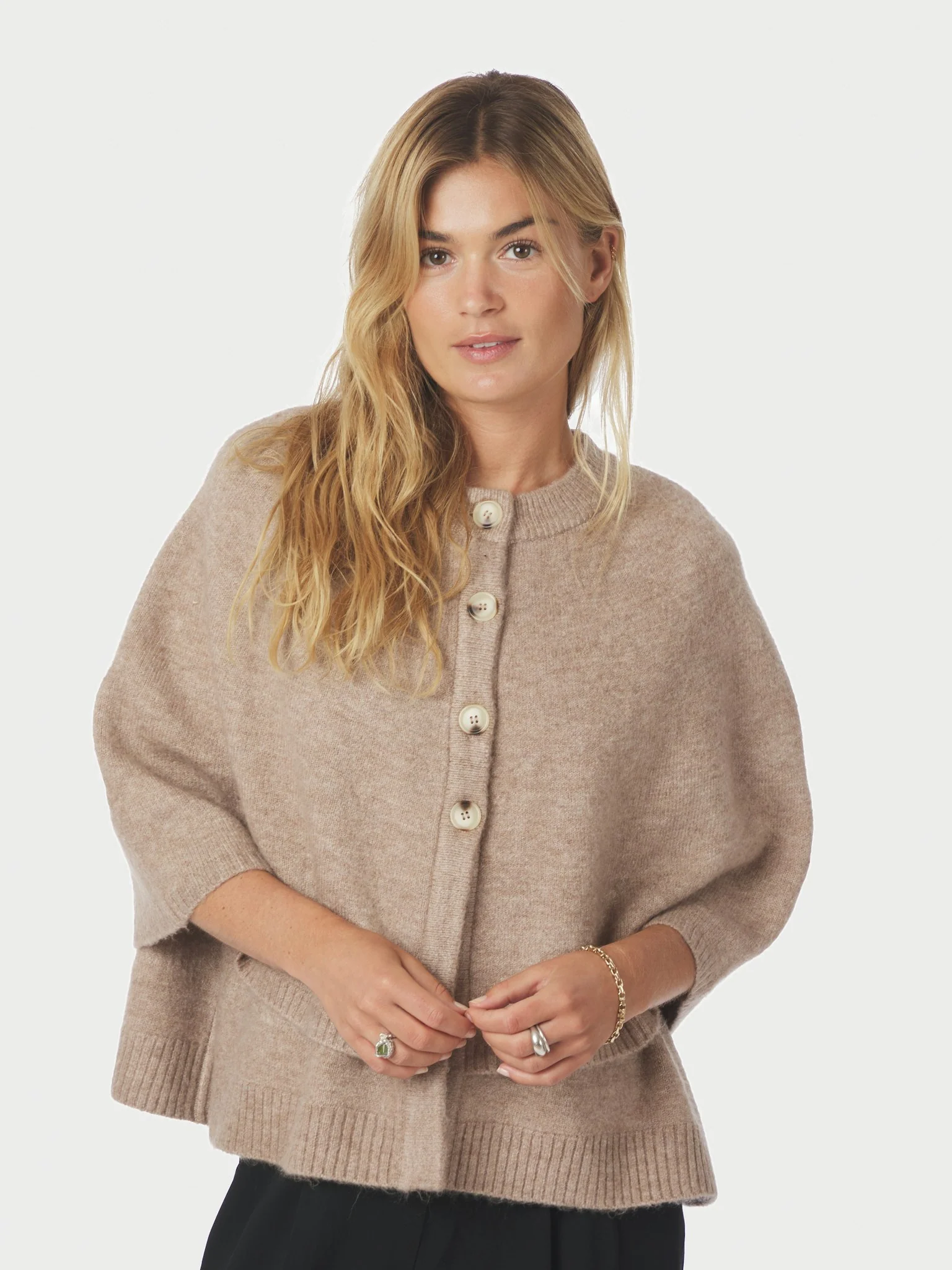 Neo Noir Josei Double Knit Cape Beige Melange - Image 6