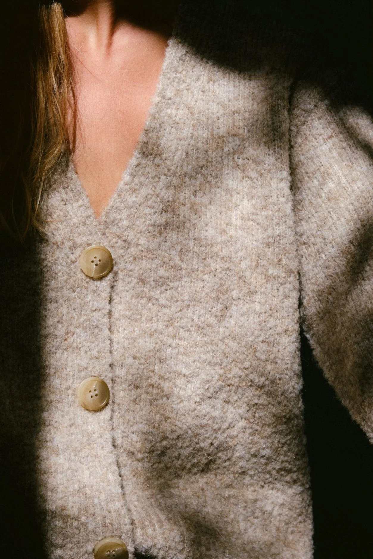 Neo Noir Lavanda Boucle Knit Cardigan dark sand - Image 7