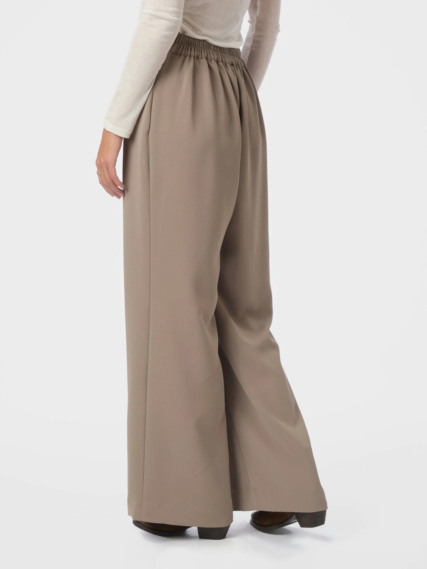 Neo Noir Lunet Crepe Pants Taupe - Image 4