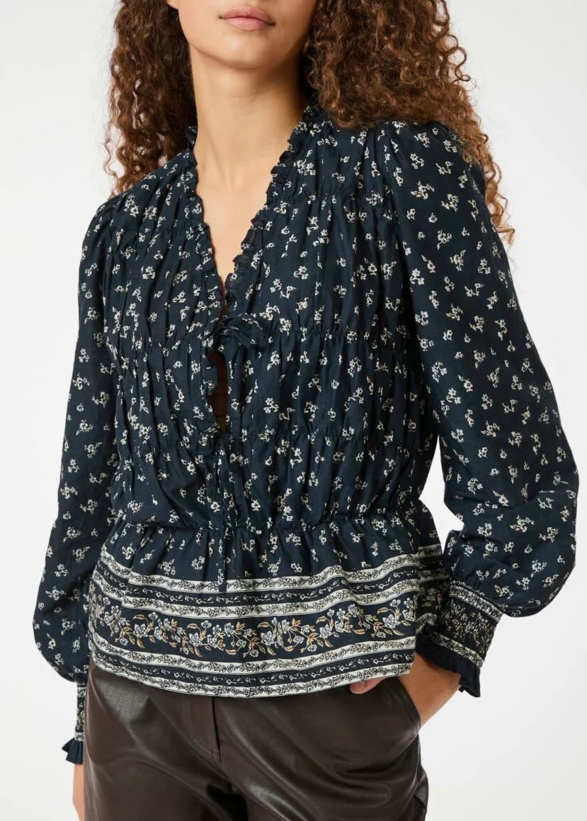 Neo Noir Ora Mini Border Blouse navy camel - Image 5