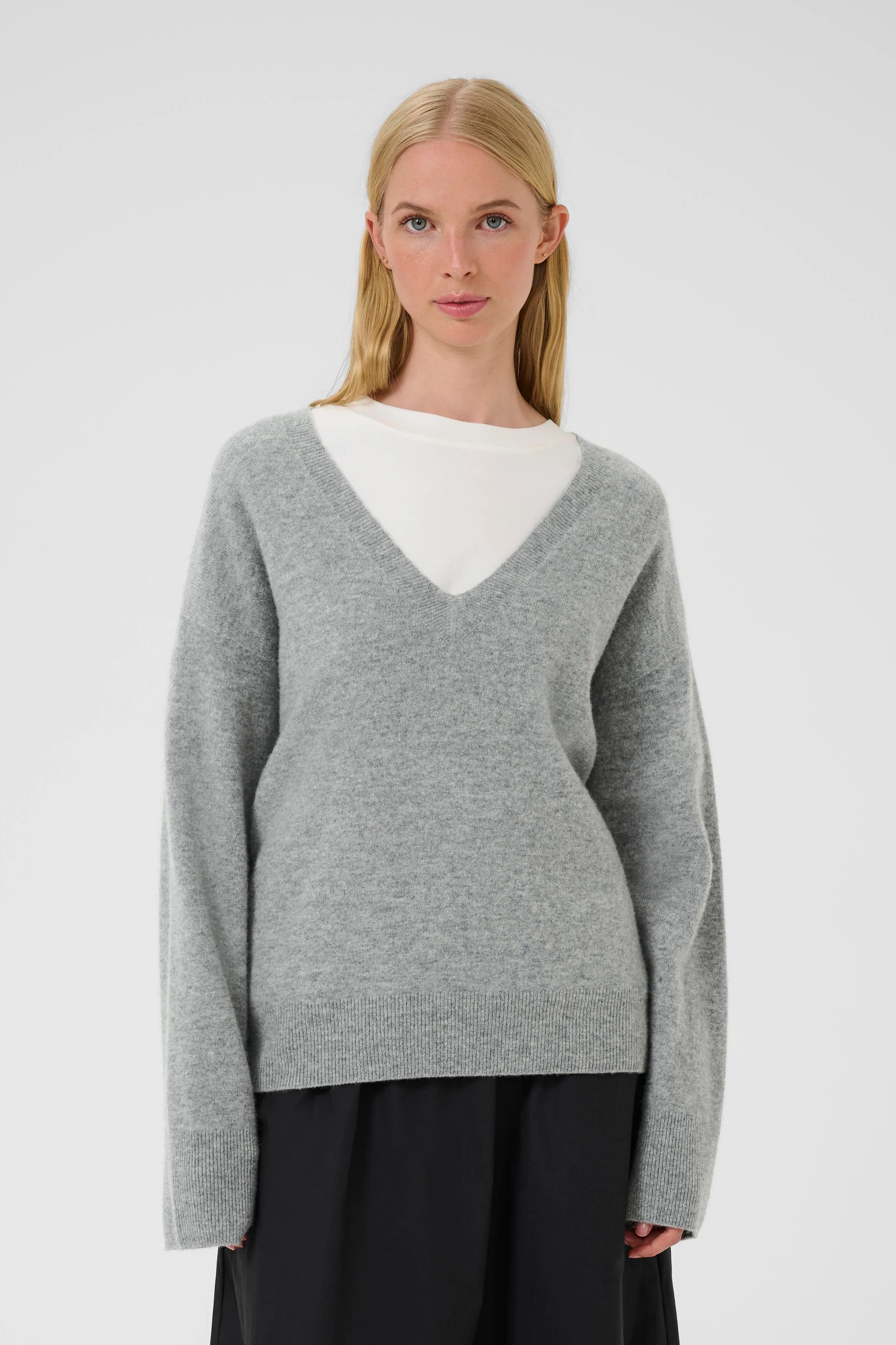 Karen by Simonsen KBAnemone V-neck Medium Grey Melange - Image 3