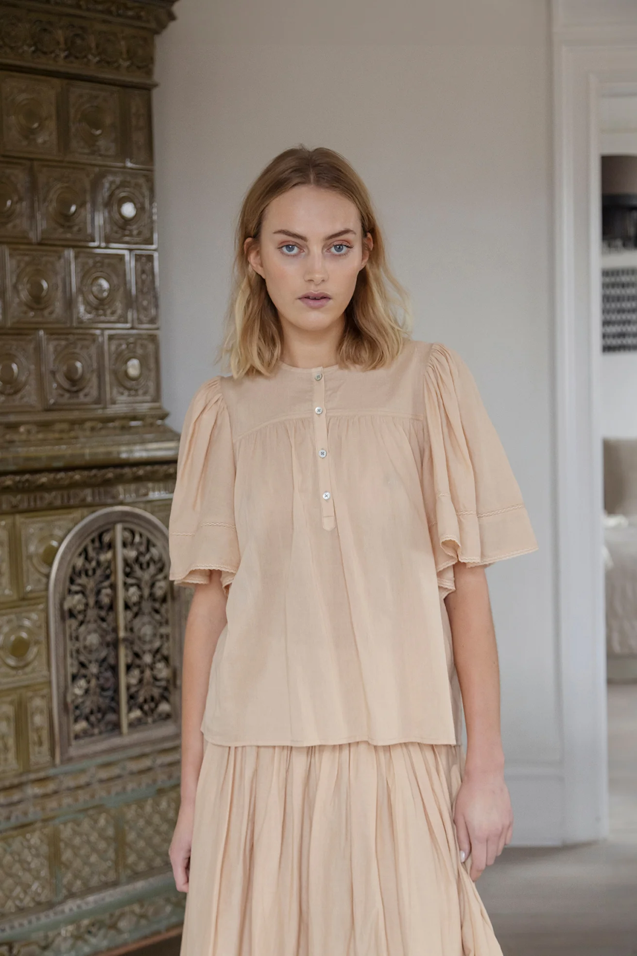 Project AJ117 Cleo Blouse Sand - Image 4