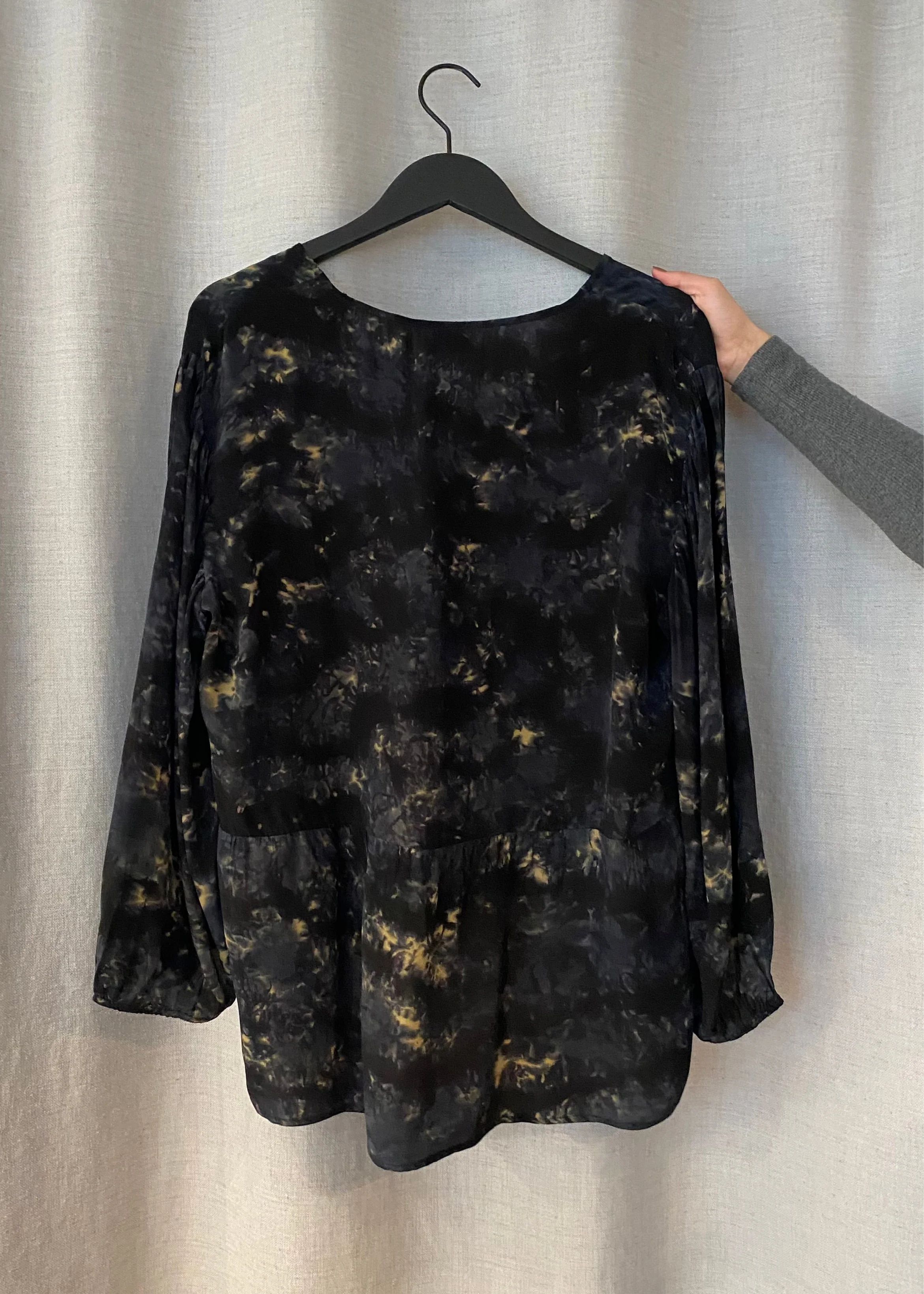 Project AJ117 Gry blouse camel galaxy - Image 3