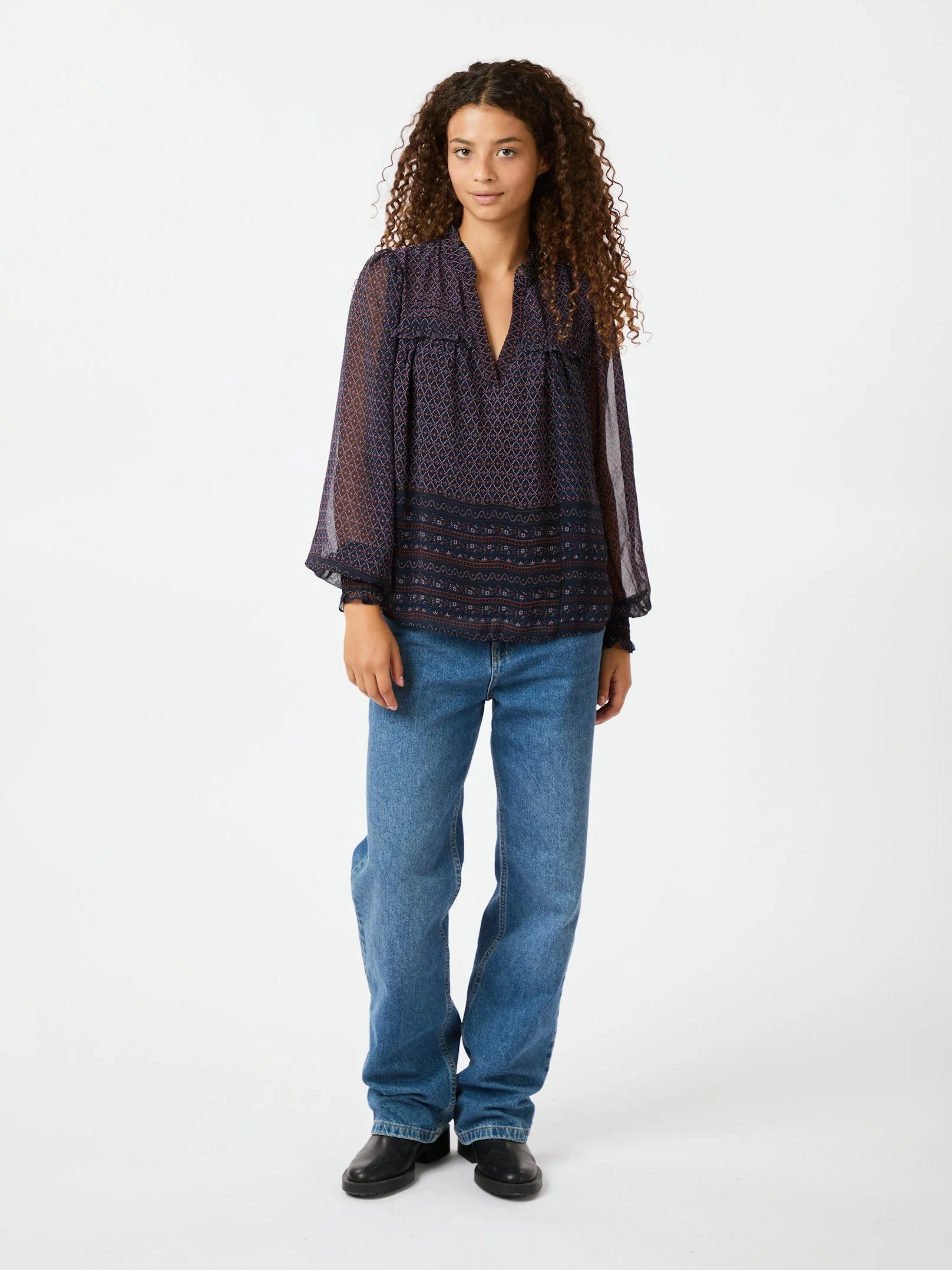 Neo Noir Rhia Border Pattern Blouse navy - Image 7