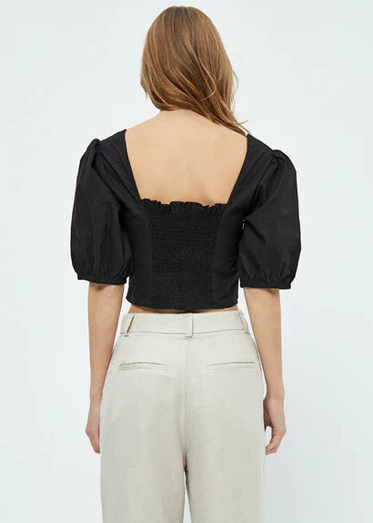 Minus Shelba Cropped Linen Blouse Black - Image 4