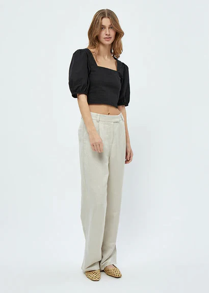 Minus Shelba Cropped Linen Blouse Black - Image 5