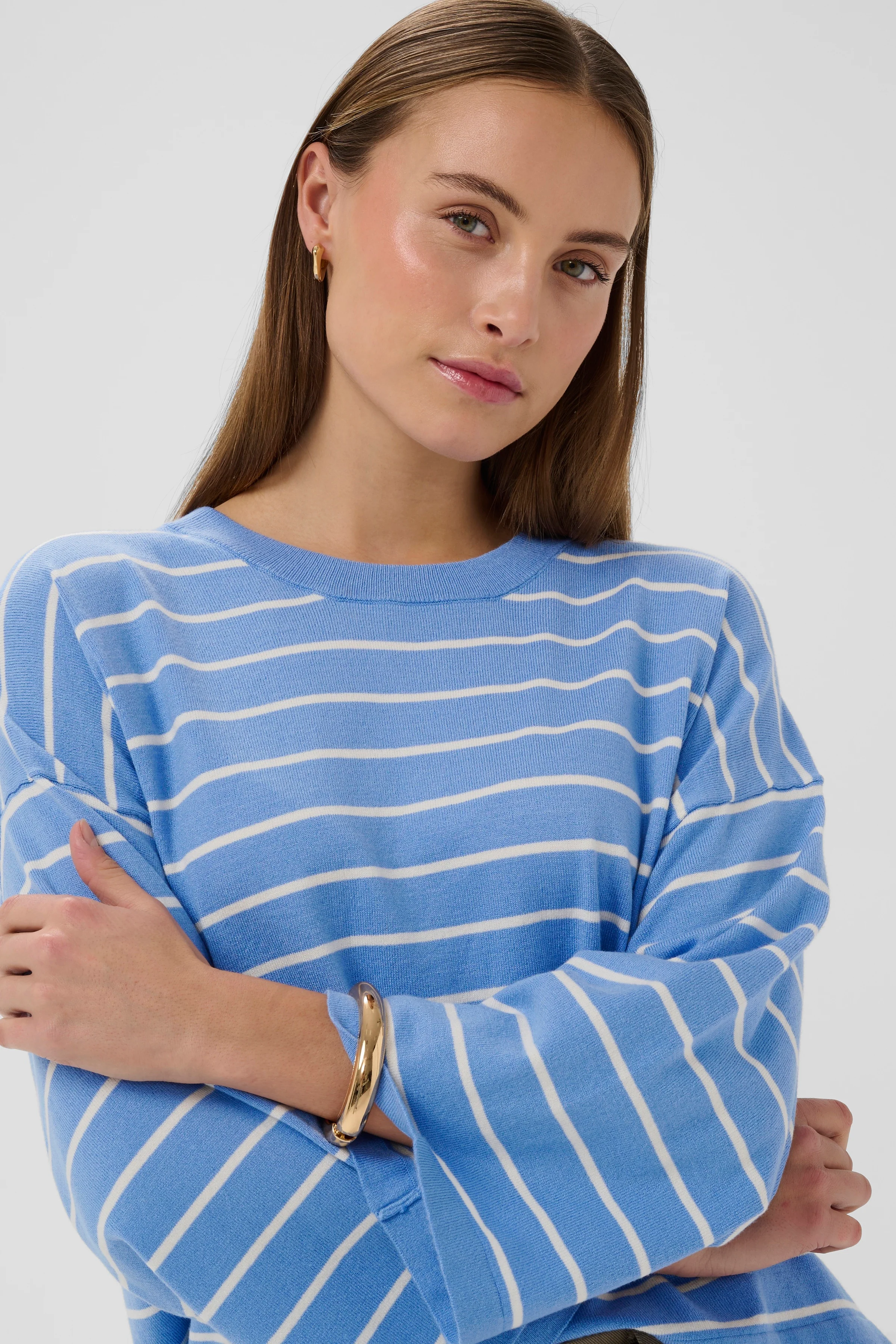 Soaked in Luxury SLSpina Boxy Pullover Cropped Hydrangea w. White Stripe - Image 4
