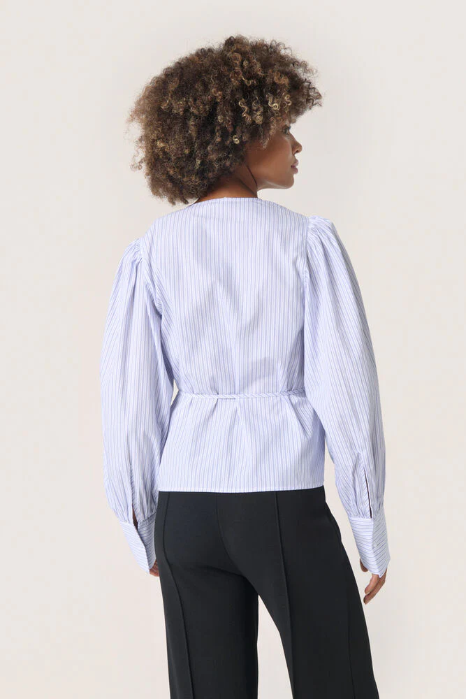 Soaked SLOriana Wrap Blouse White and blue stripes - Image 4