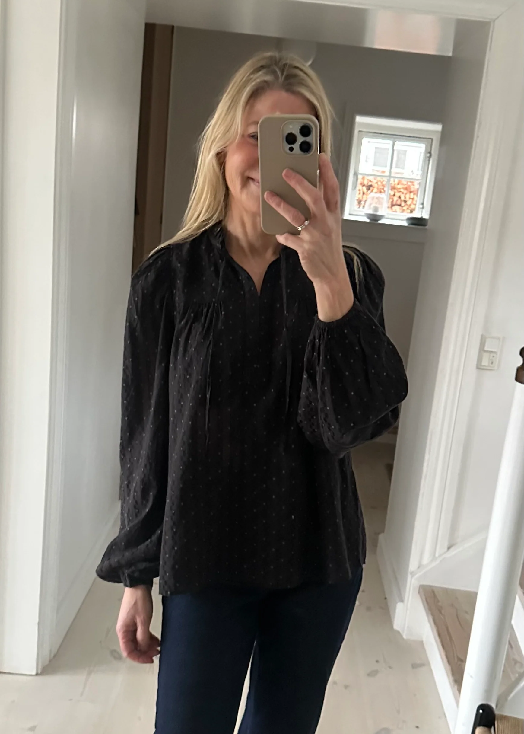 Sofie Schnoor LourdesSW s243481 Blouse Black - Image 4